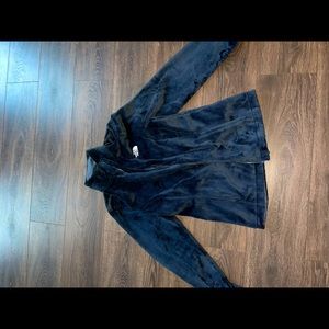 Navy North Face fleece zip up!